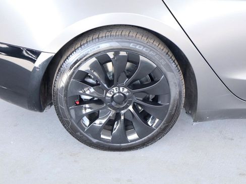 Used 2021 Tesla Model 3 RWD image 5