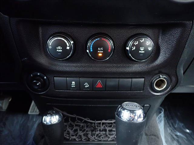 Used 2018 Jeep Wrangler Unlimited Sport S AWD/4WD image 18