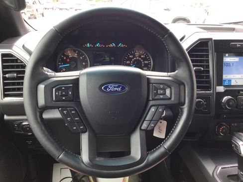 Used 2018 Ford F150 XLT w/ Equipment Group 302A Luxury image 15