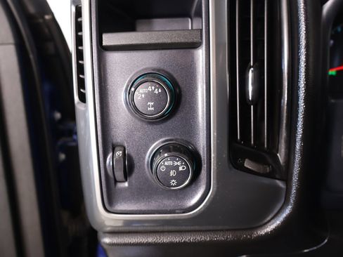 Used 2018 Chevrolet Silverado 1500 LT w/ All Star Edition image 7