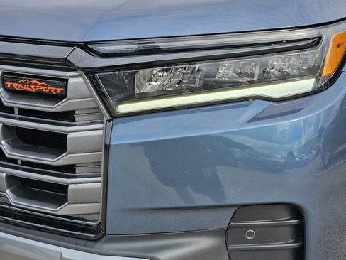Used 2026 Honda Pilot TrailSport image 7