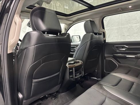 Used 2022 RAM 1500 Laramie AWD/4WD image 46