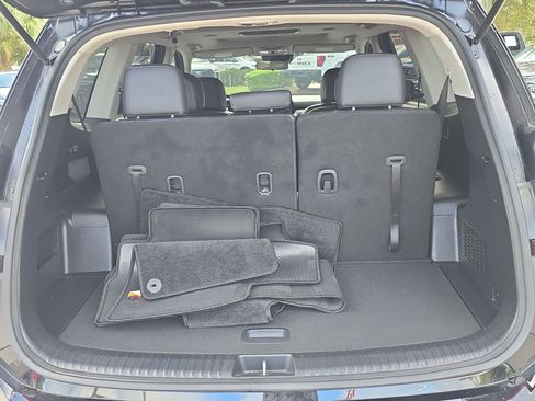 Certified 2024 Kia Telluride S w/ S Sunroof Package FWD image 10