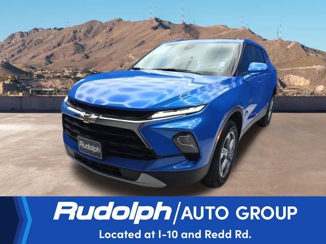 Used 2026 Chevrolet Blazer LT FWD image 1