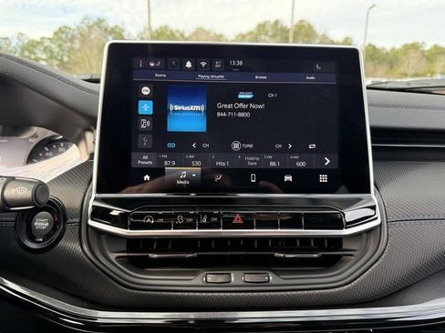 New 2026 Jeep Compass Latitude image 21