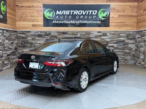 Used 2022 Toyota Camry LE w/ Convenience Package FWD image 11