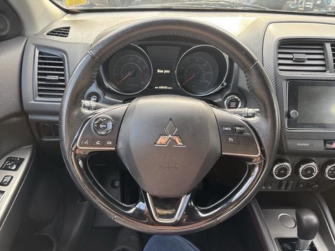 Used 2018 Mitsubishi Outlander Sport SE image 8