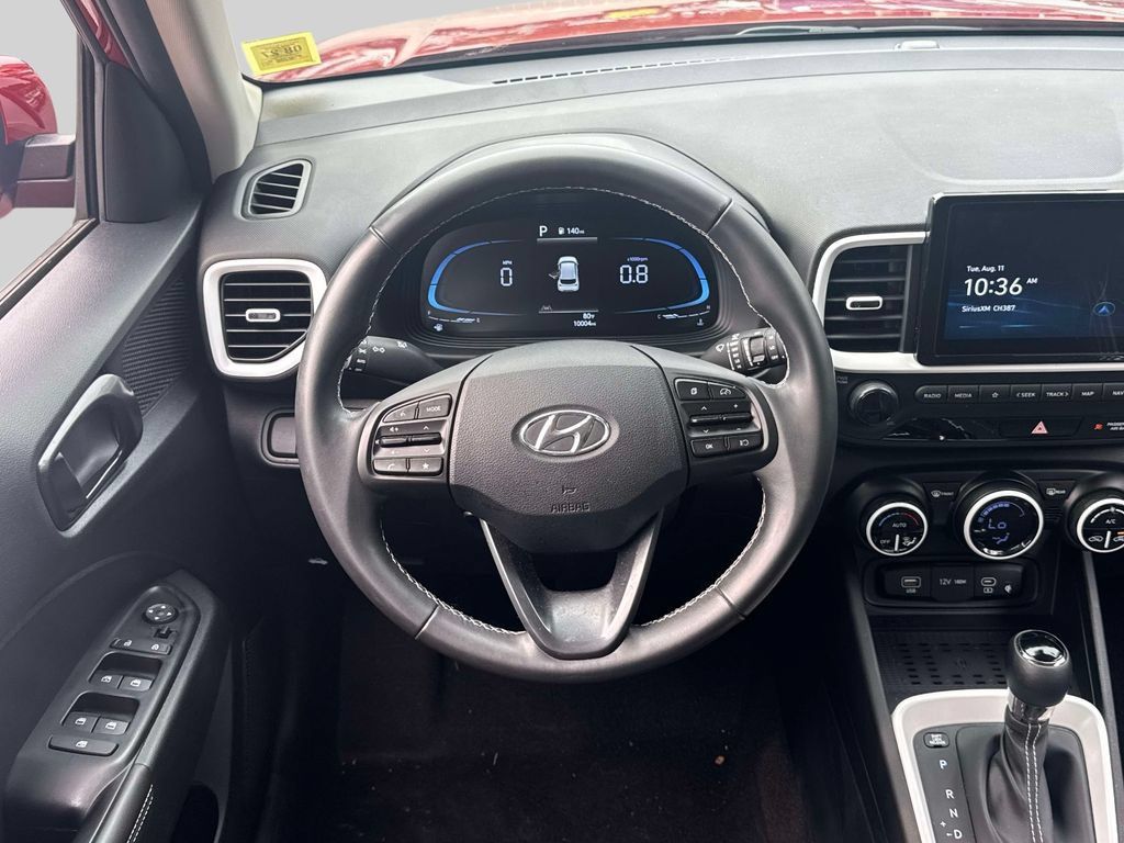 Certified 2024 Hyundai Venue Limited FWD image 14