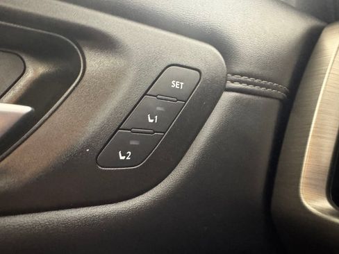Used 2025 Nissan Pathfinder Platinum w/ Cargo Package FWD image 25
