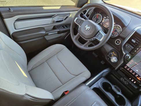 Used 2025 RAM 1500 Laramie image 18