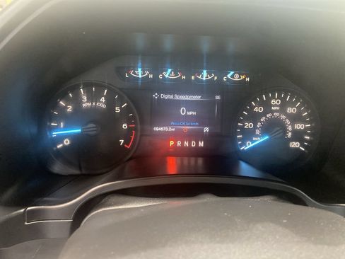 Used 2019 Ford F150 XL w/ Equipment Group 101A Mid AWD/4WD image 12