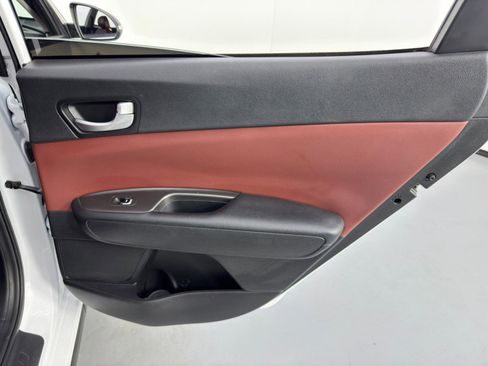 Used 2017 Kia Optima LX w/ Value Package image 40