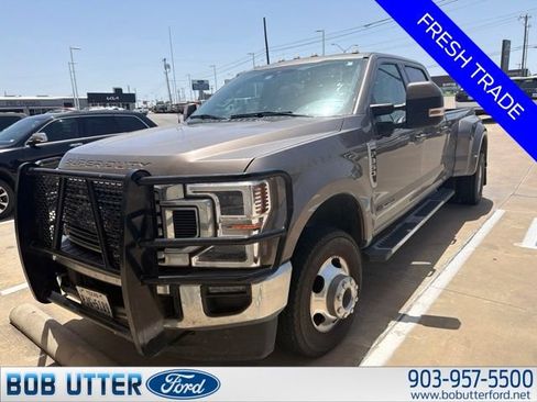 Used 2021 Ford F350 Lariat w/ Lariat Ultimate Package AWD/4WD image 2