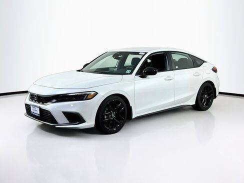 Used 2023 Honda Civic Sport image 1