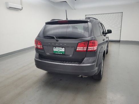 Used 2020 Dodge Journey SE FWD image 7