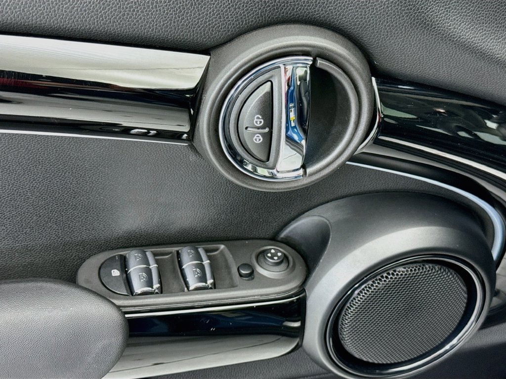 Certified 2023 MINI Cooper S FWD image 26