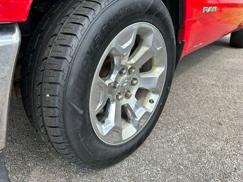 Used 2020 RAM 1500 Big Horn AWD/4WD image 9