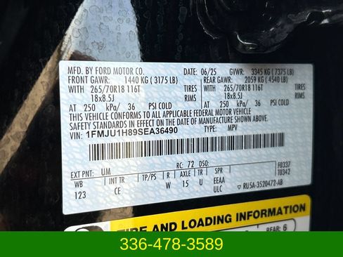 Used 2025 Ford Expedition Active RWD image 33