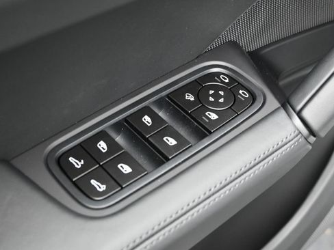 New 2026 Porsche Cayenne S AWD/4WD image 9