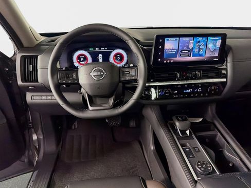 New 2026 Nissan Pathfinder Platinum AWD/4WD image 23