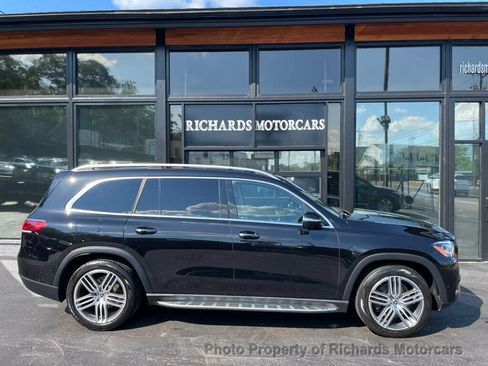 Used 2023 Mercedes-Benz GLS 450 4MATIC image 1