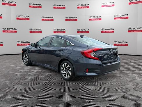 Used 2017 Honda Civic EX image 5