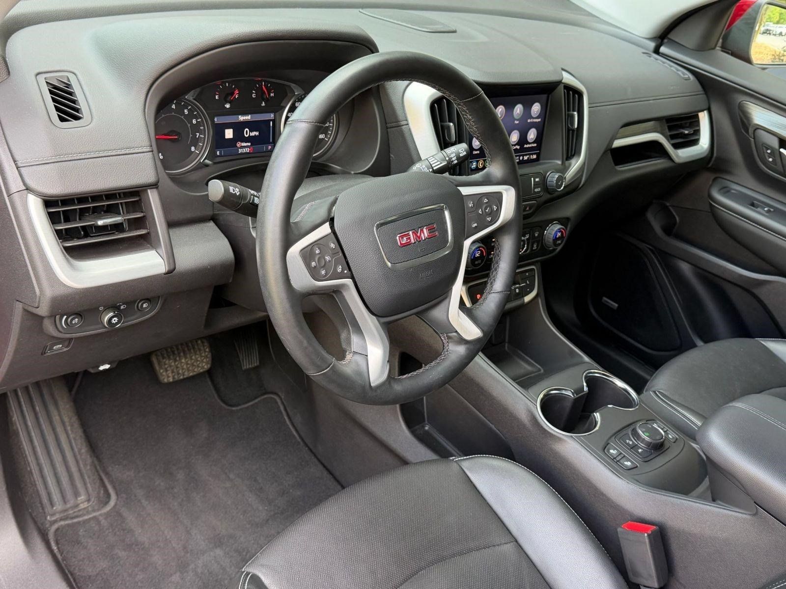 Used 2024 GMC Terrain SLT w/ Infotainment Package II AWD/4WD image 4