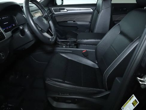 Certified 2021 Volkswagen Atlas Cross Sport SEL image 19