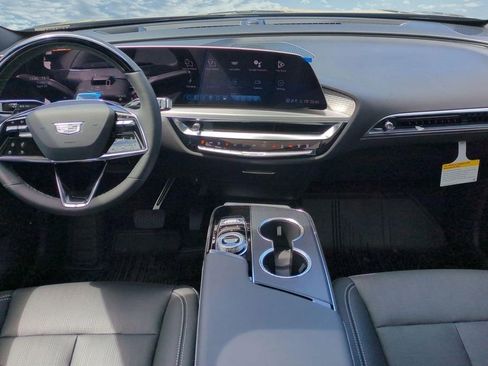 New 2026 Cadillac Lyriq Sport AWD/4WD image 14