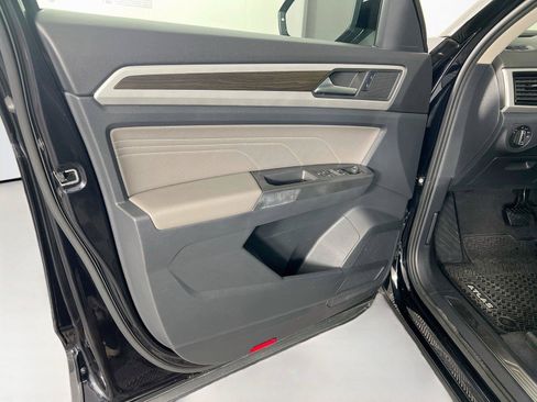 Used 2022 Volkswagen Atlas SE AWD/4WD image 19