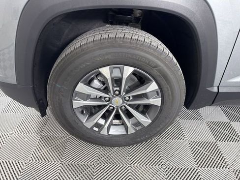 New 2026 Chevrolet Equinox LT w/ Safety and Technology Package FWD image 9