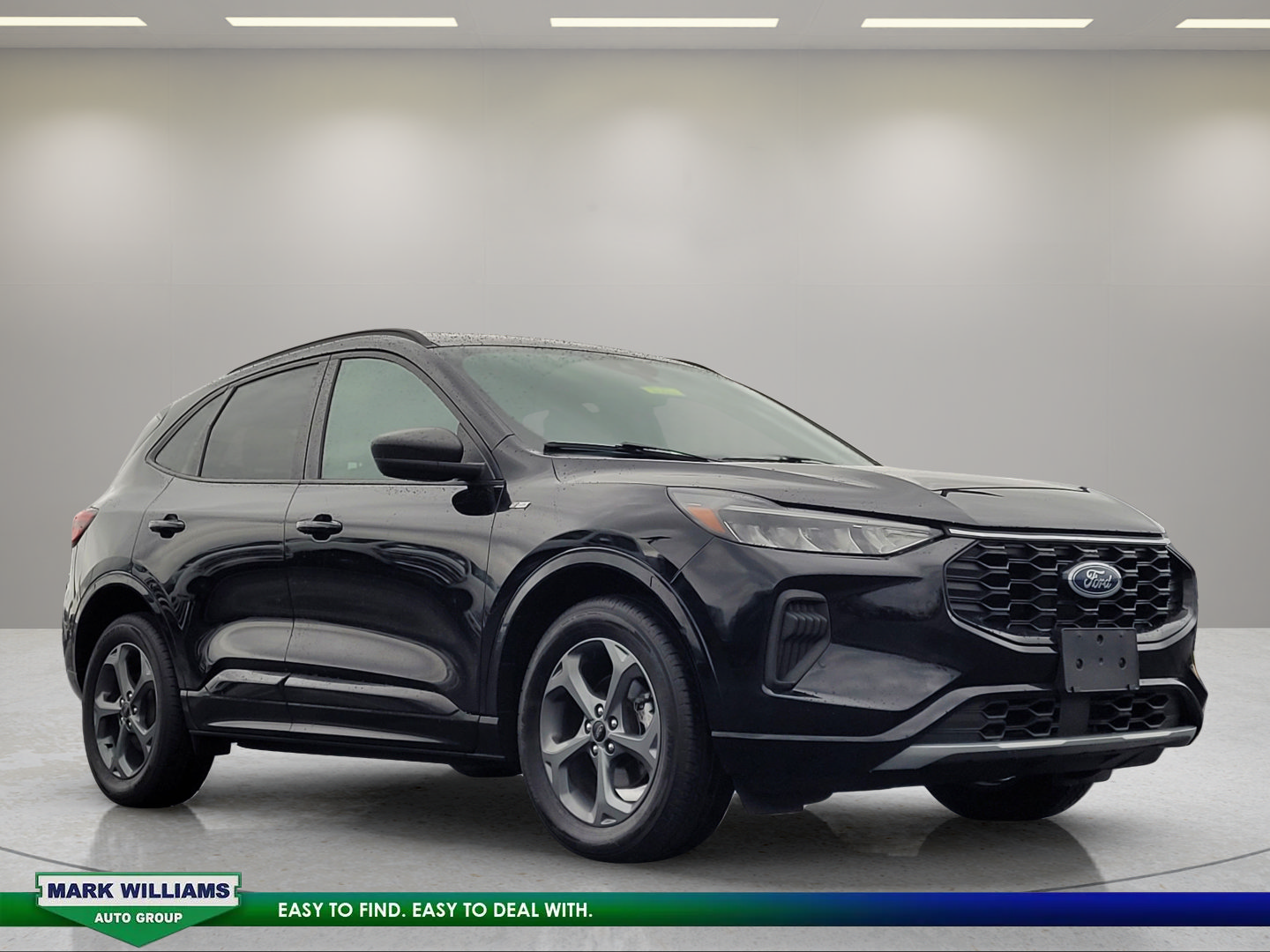 Used 2023 Ford Escape ST-Line w/ Tech Pack #1 AWD/4WD image 1