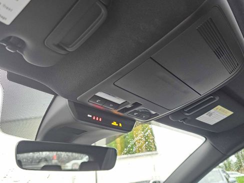 Used 2023 MAZDA MAZDA3 AWD 2.5 Turbo Hatchback image 32