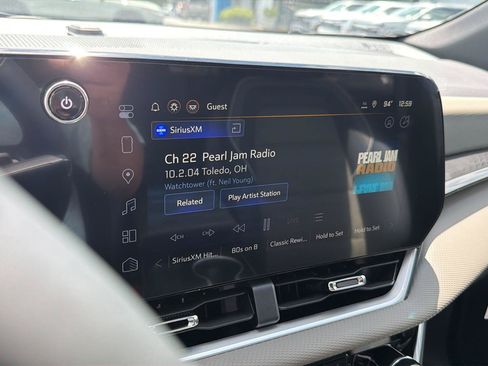 New 2026 Chevrolet Equinox LT w/ Convenience Package II FWD image 23