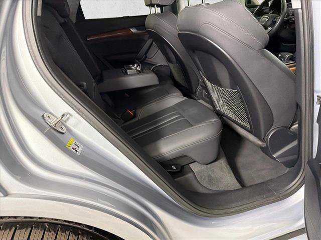 Used 2021 Audi Q5 2.0T Premium Plus w/ Premium Plus Package AWD/4WD image 16