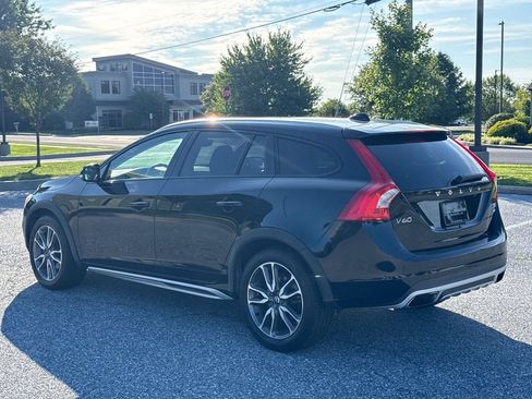 Used 2016 Volvo V60 T5 Cross Country w/ Convenience Package AWD/4WD image 5