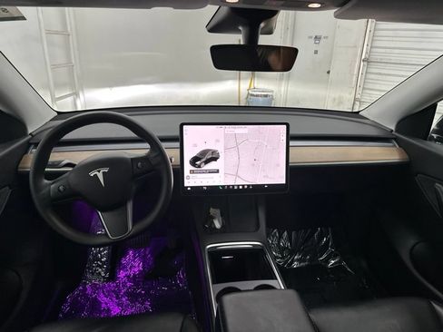 Used 2021 Tesla Model Y Long Range AWD/4WD image 20