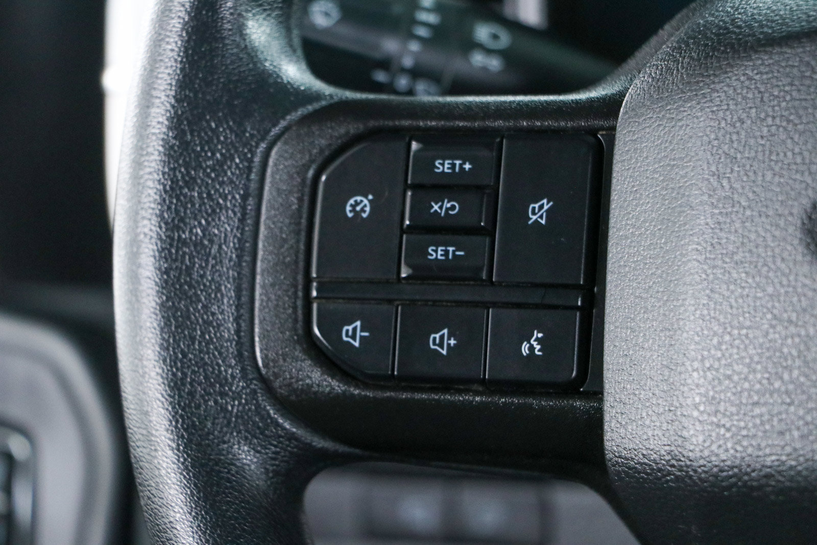 Used 2024 Ford F250 XLT w/ FX4 Off-Road Package AWD/4WD image 13