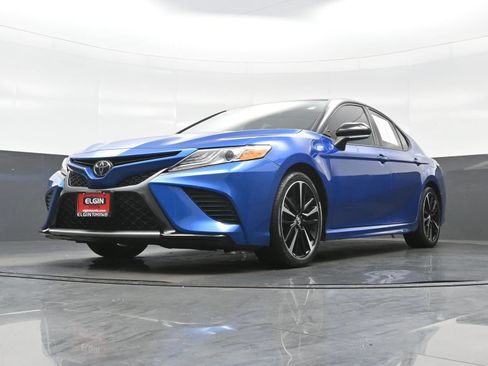 Used 2020 Toyota Camry XSE FWD image 31