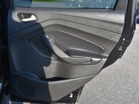 Used 2019 Ford Escape SEL AWD/4WD image 42