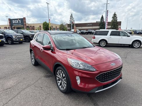 Used 2021 Ford Escape Titanium AWD/4WD image 4