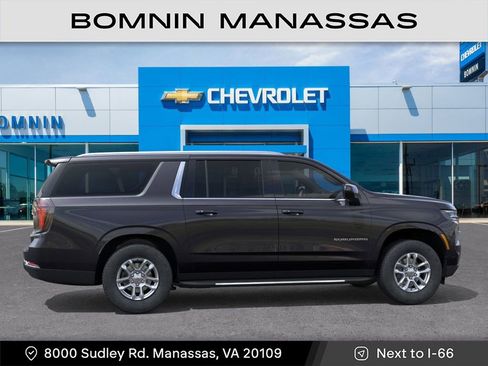 New 2026 Chevrolet Suburban LS image 6