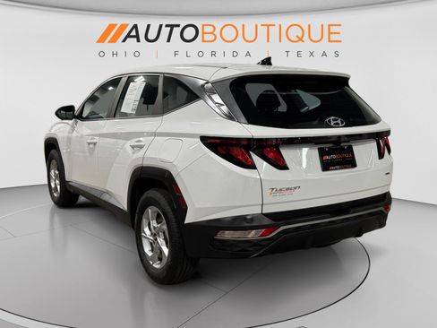 Used 2023 Hyundai Tucson SE AWD/4WD image 3