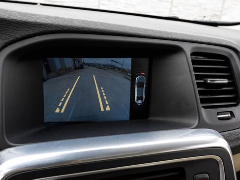 Used 2015 Volvo S60 T5 Premier image 18