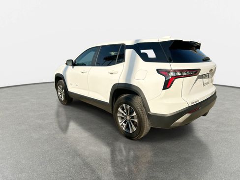 Used 2026 Chevrolet Equinox LT FWD image 6