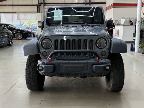Used 2015 Jeep Wrangler Unlimited Rubicon AWD/4WD image 6