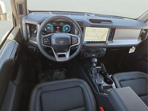 New 2025 Ford Bronco Outer Banks image 10