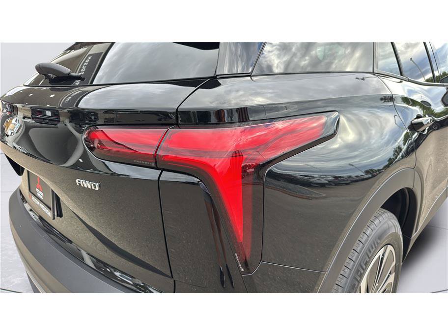 Used 2024 Chevrolet Blazer EV LT AWD/4WD image 40