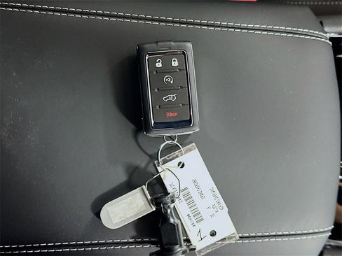 New 2025 Jeep Grand Cherokee Overland w/ Luxury Tech Group IV image 20