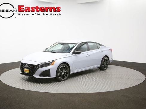 Used 2023 Nissan Altima 2.5 SR image 78
